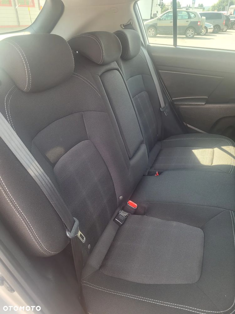Kia Sportage 1.7 CRDI S 2WD - 13