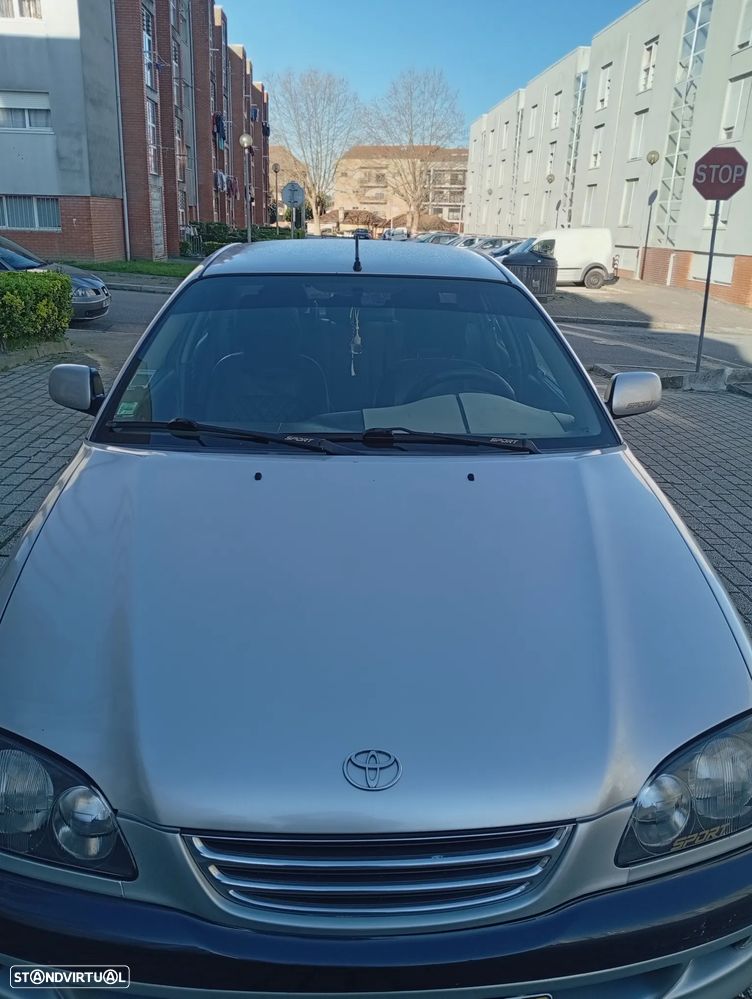 Toyota Avensis S/D 1.6 Sol - 9