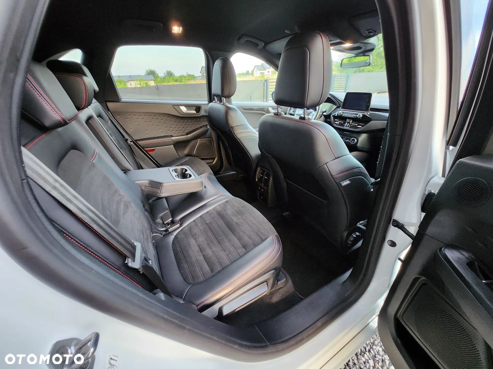Ford Kuga 2.5P PHEV FWD ST-Line X - 33