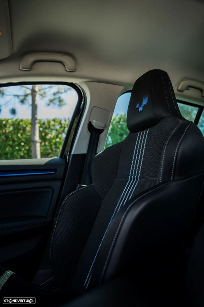 Renault Mégane Sport Tourer 1.5 dCi GT Line - 26