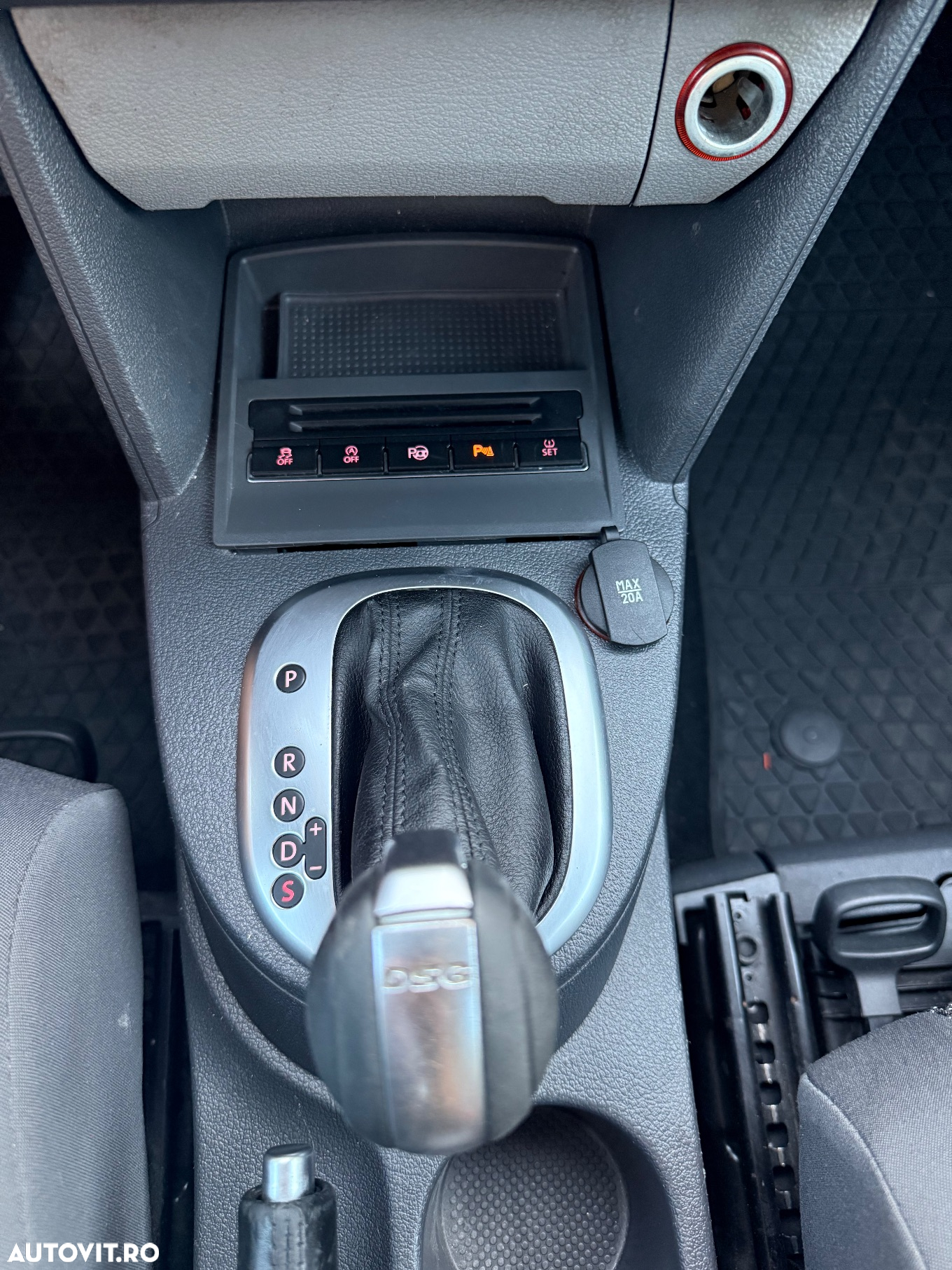 Volkswagen Touran 2.0 TDI DSG Comfortline - 7