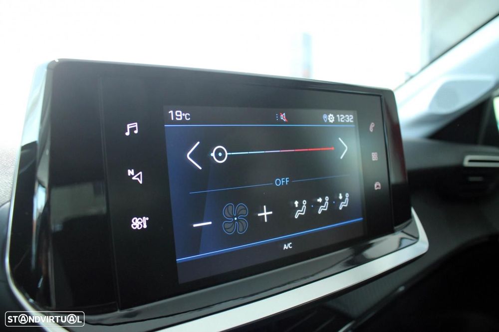 Peugeot 208 1.2 PureTech Active - 23