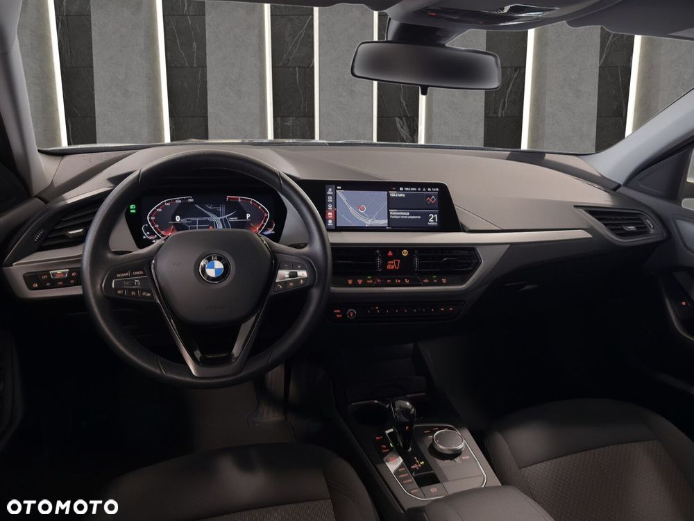 BMW Seria 1 - 10