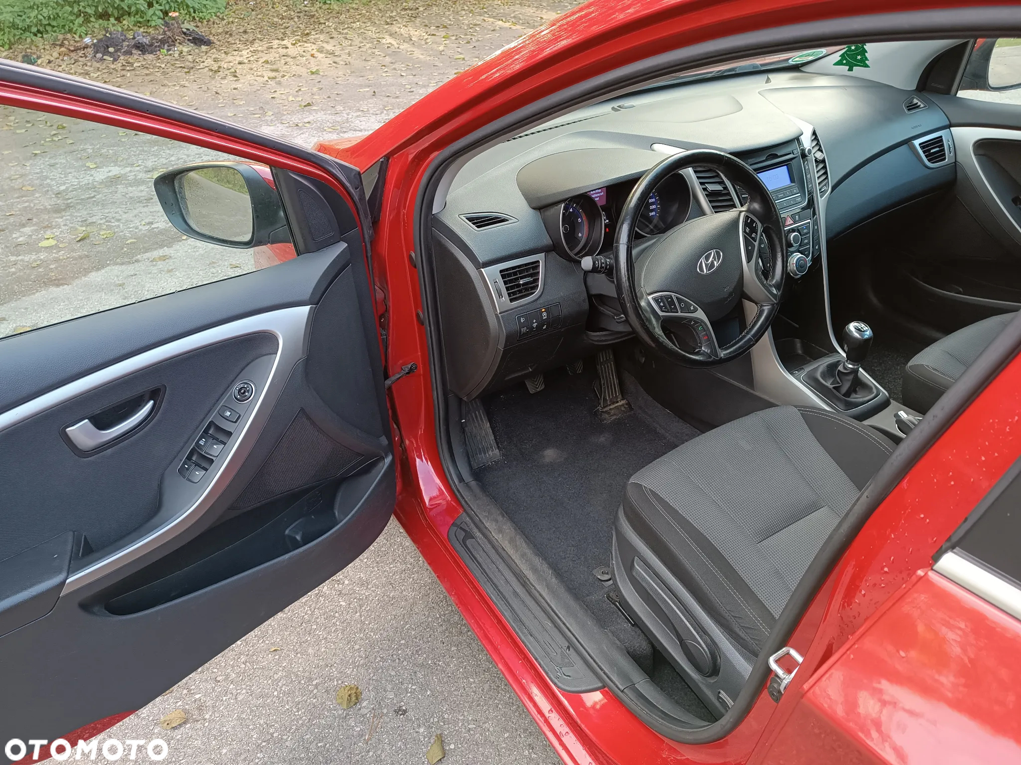 Hyundai i30 1.6 CRDI Trend - 27