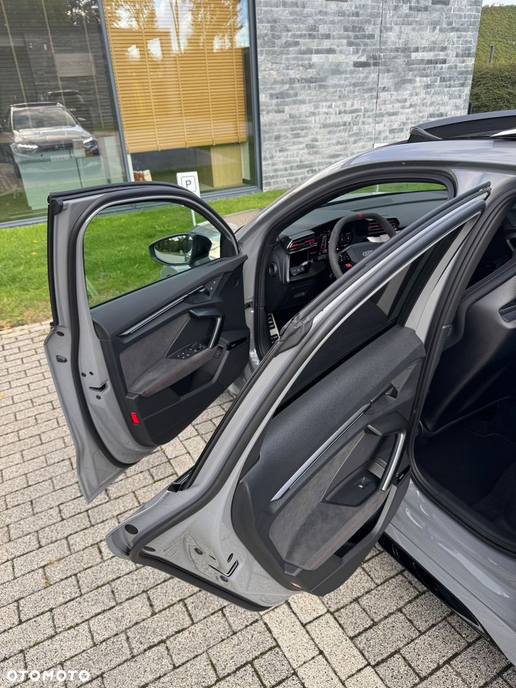 Audi RS3 Limousine - 25