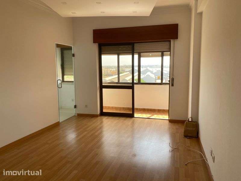 Arrendamento Apartamento T1 Barreiro Forum - Grande imagem: 2/11