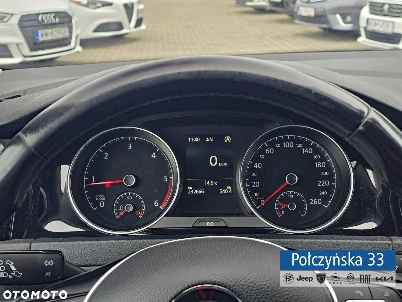 Volkswagen Golf - 15