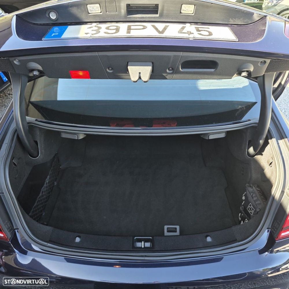 Mercedes-Benz E 220 CDi BlueEfficiency Auto - 35