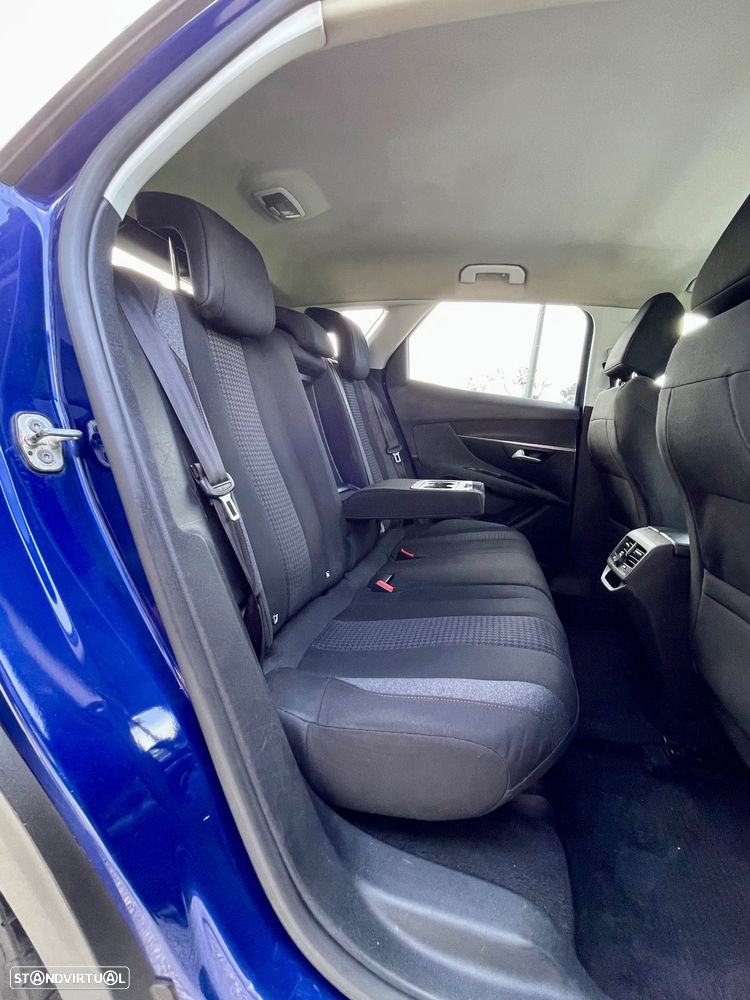 Peugeot 3008 BlueHDi 130 Stop & Start EAT8 Allure - 17