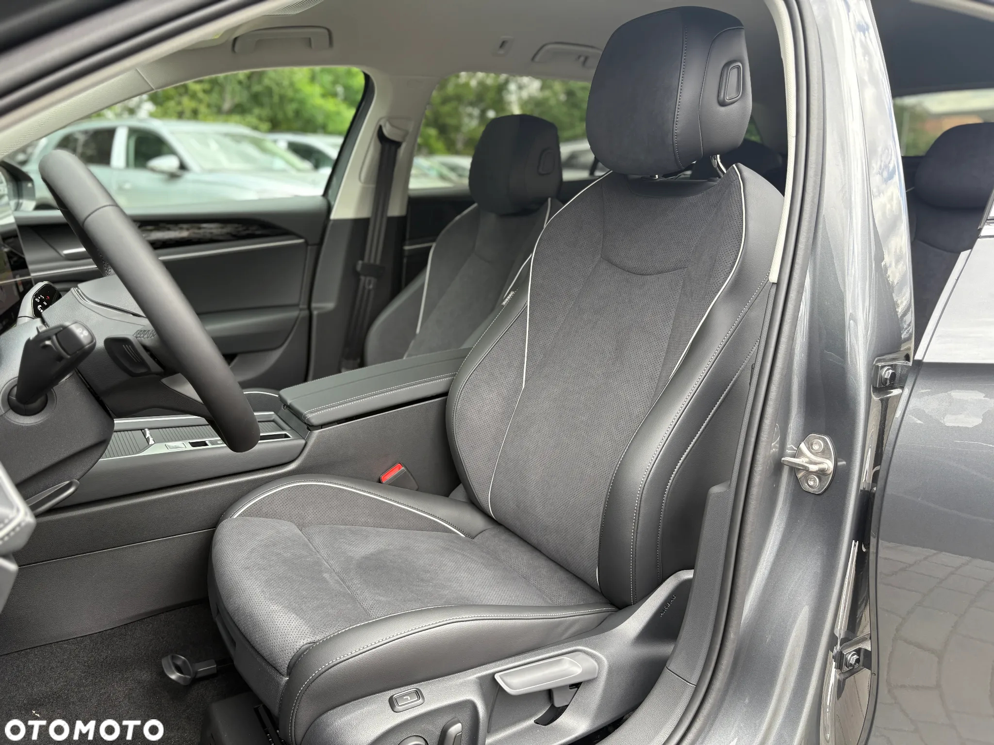 Volkswagen Passat 1.5 TSI ACT mHEV Business Plus DSG - 25