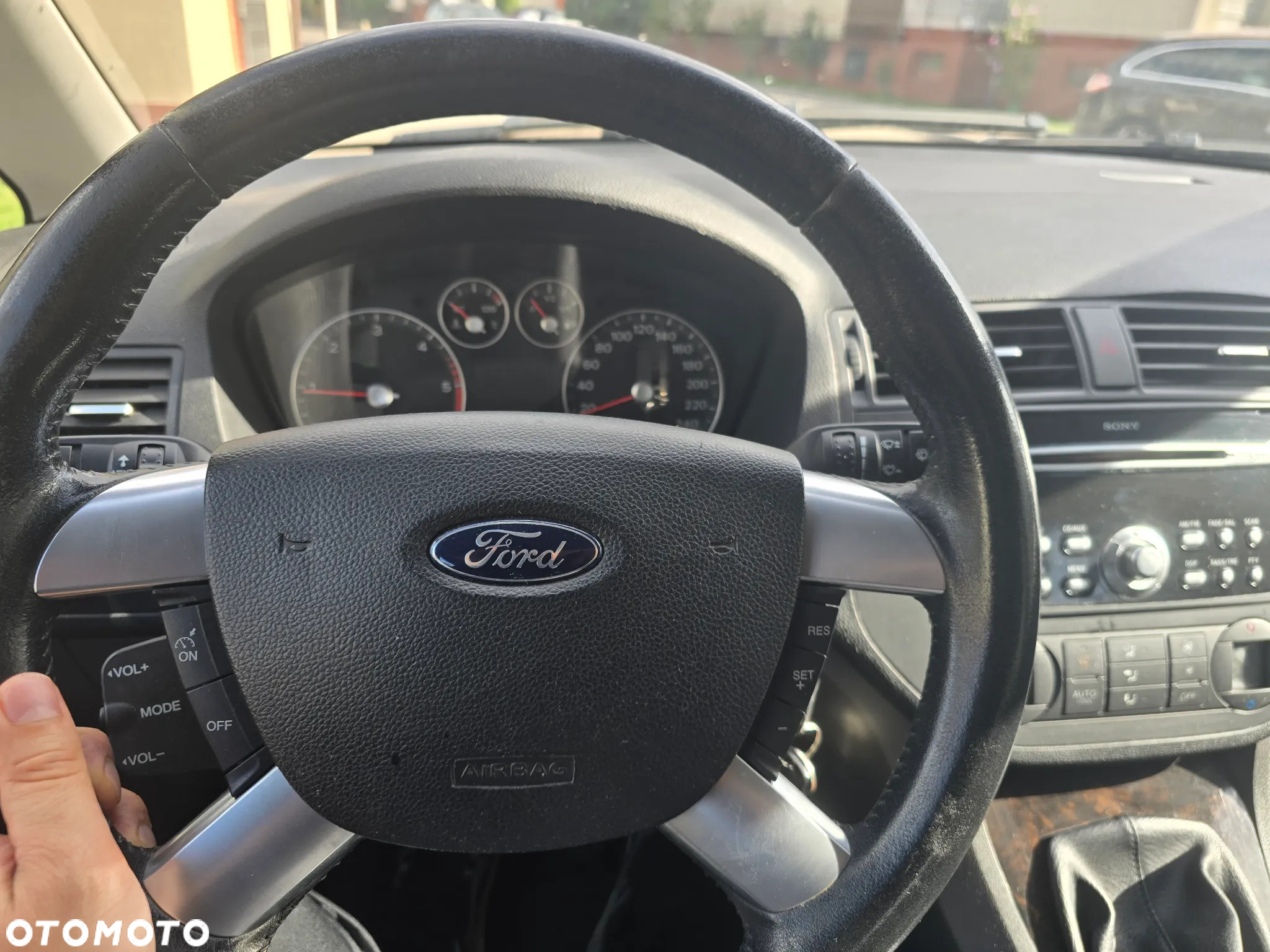 Ford Focus C-Max 2.0 TDCi Ghia - 9