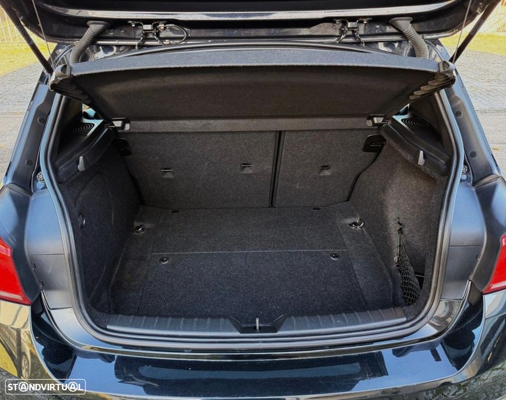 BMW 118 d Pack M - 15