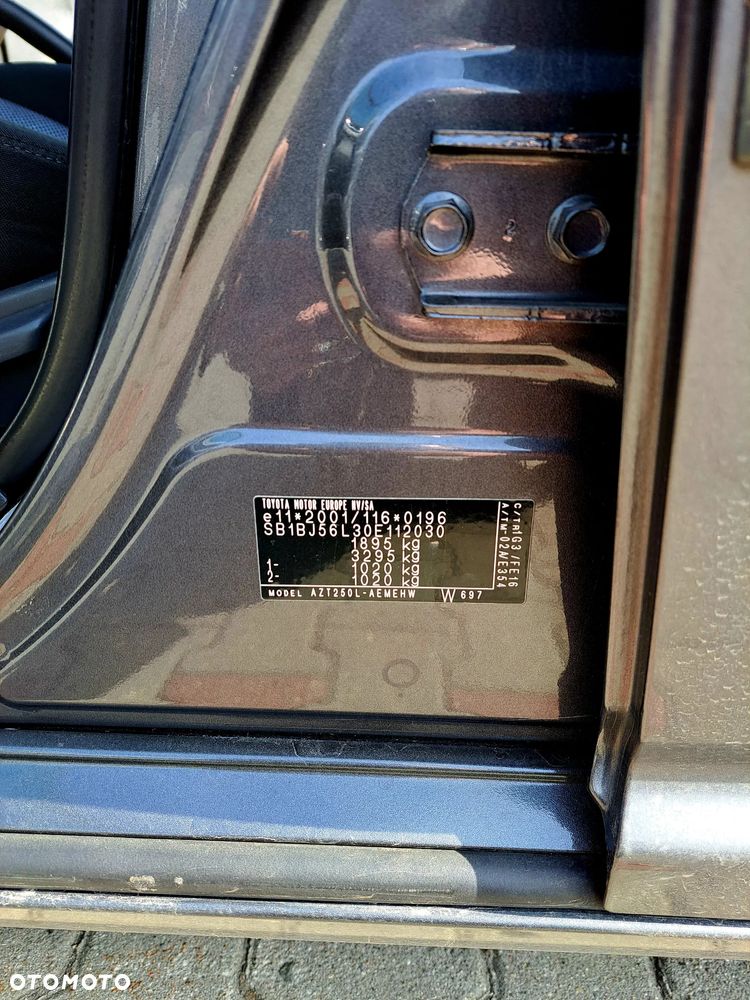 Toyota Avensis 2.0 VVT-i Sol plus - 10