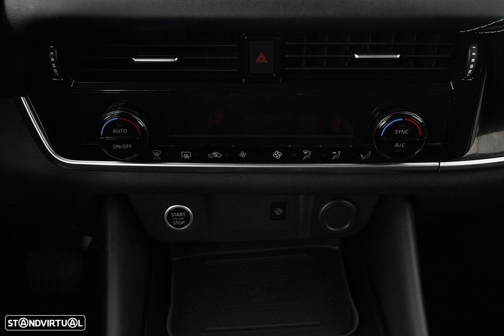 Nissan Qashqai 1.3 DIG-T N-Connecta Xtronic - 12