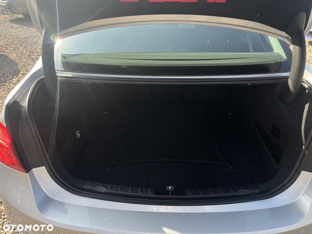 BMW Seria 3 - 17
