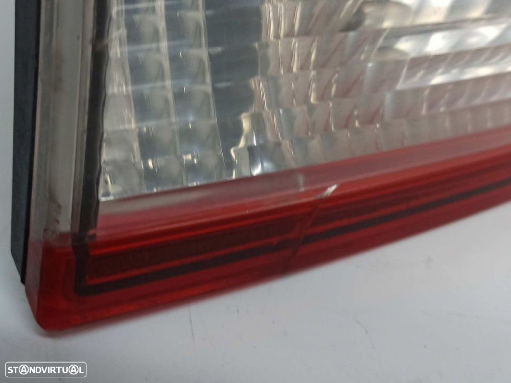 FAROLIM TRASEIRO DIREITO INTERIOR SEAT LEON (1M1) SIGNO - 2