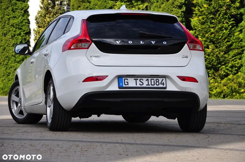 Volvo V40 D2 Momentum - 24