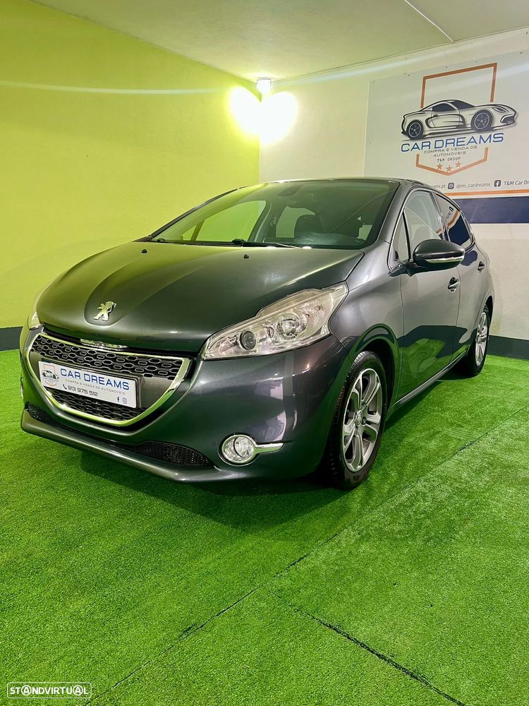 Peugeot 208 1.2 VTi Allure - 1