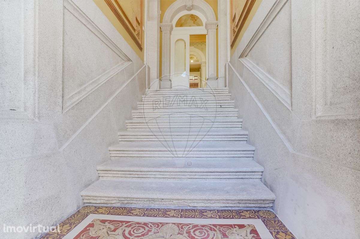 Palacete T6 para venda - Grande imagem: 2/39