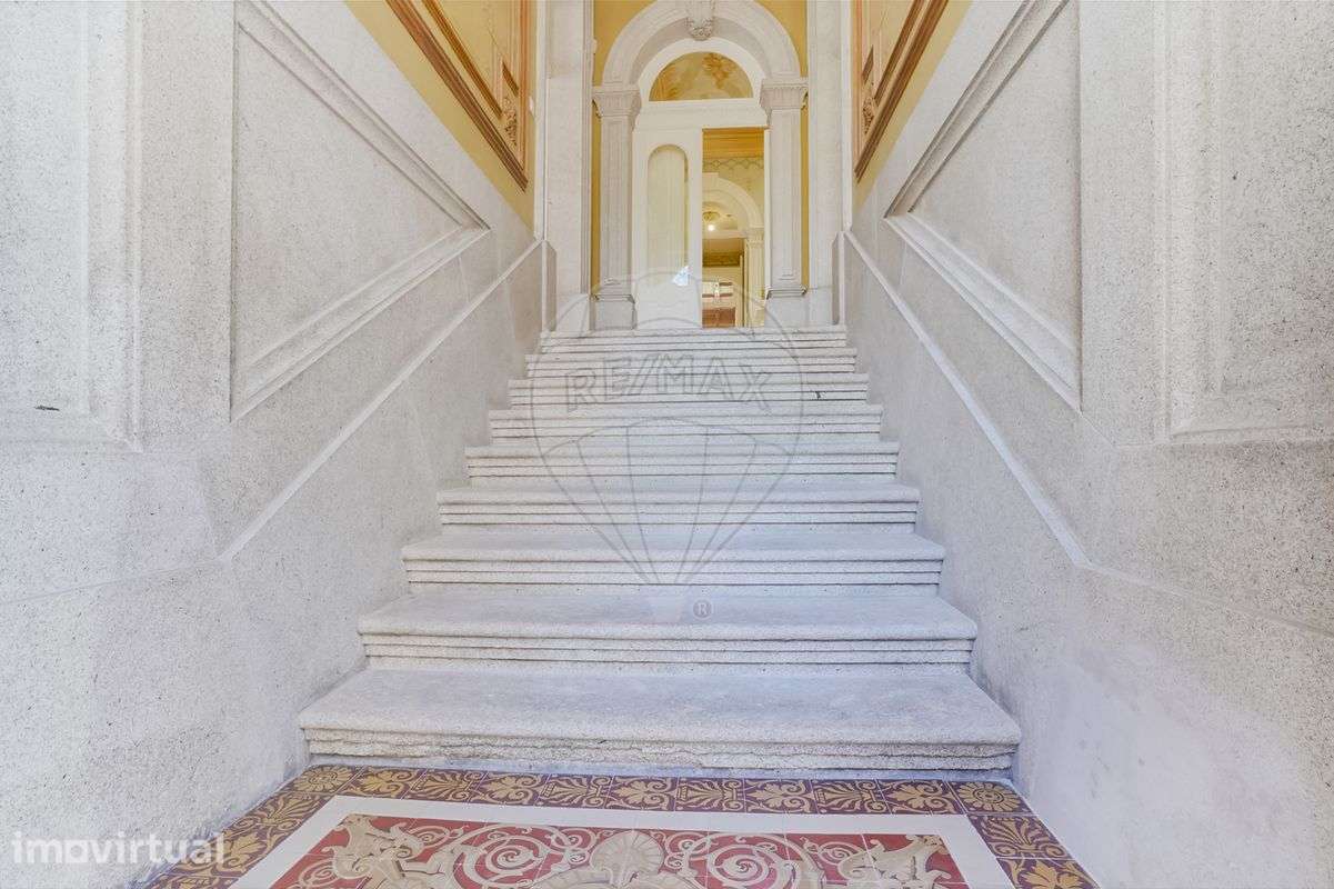 Palacete T6 para venda - Grande imagem: 2/39