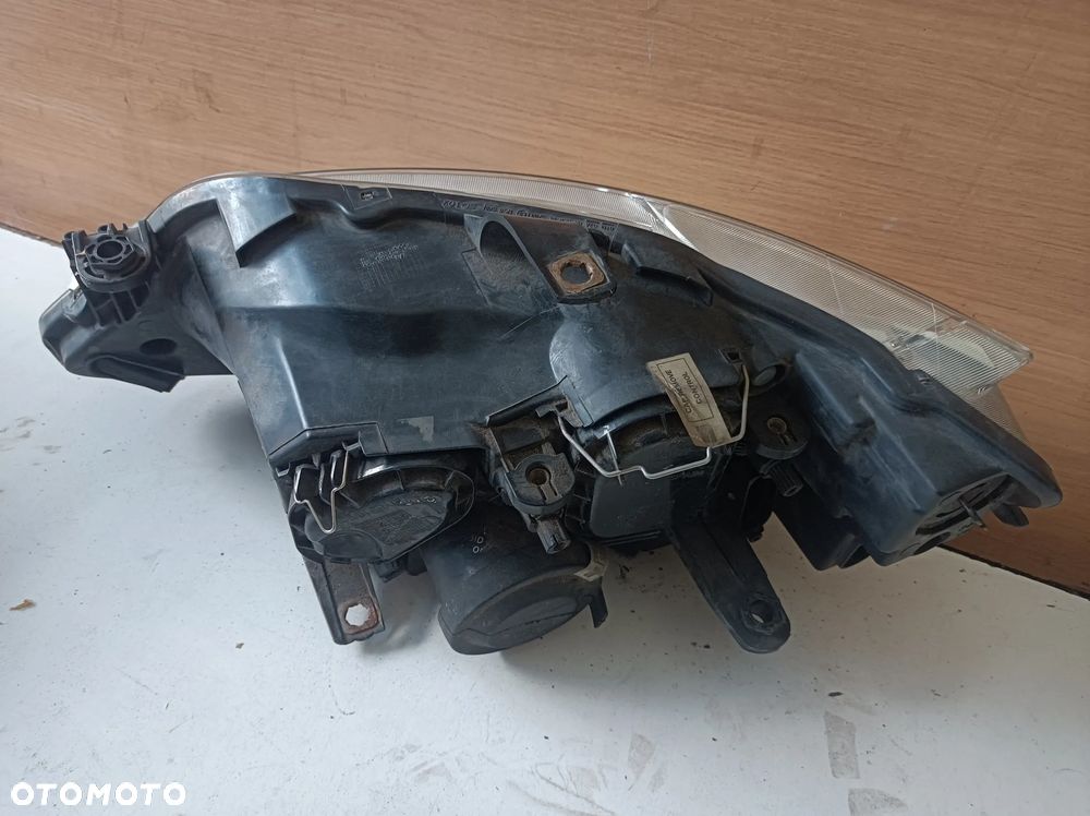 Lampa reflektor prawy przód Seat Ibiza IV 08- 6J1941006D - 6