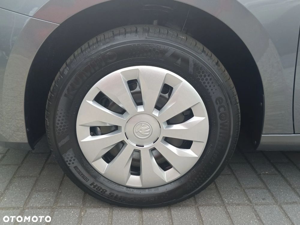 Skoda Fabia 1.0 TSI Selection DSG - 7