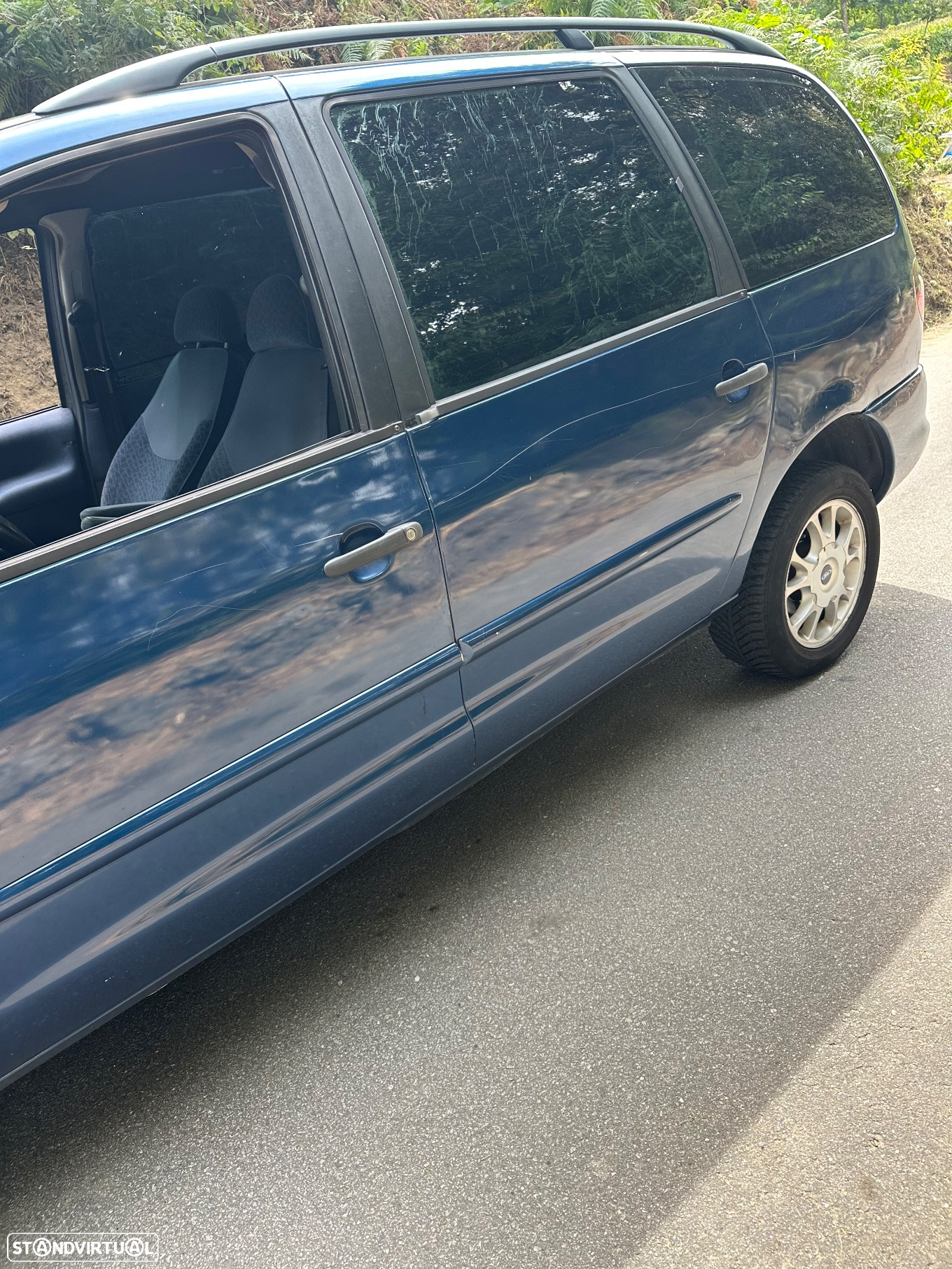 Ford Galaxy 1.9 TDi GLX - 4
