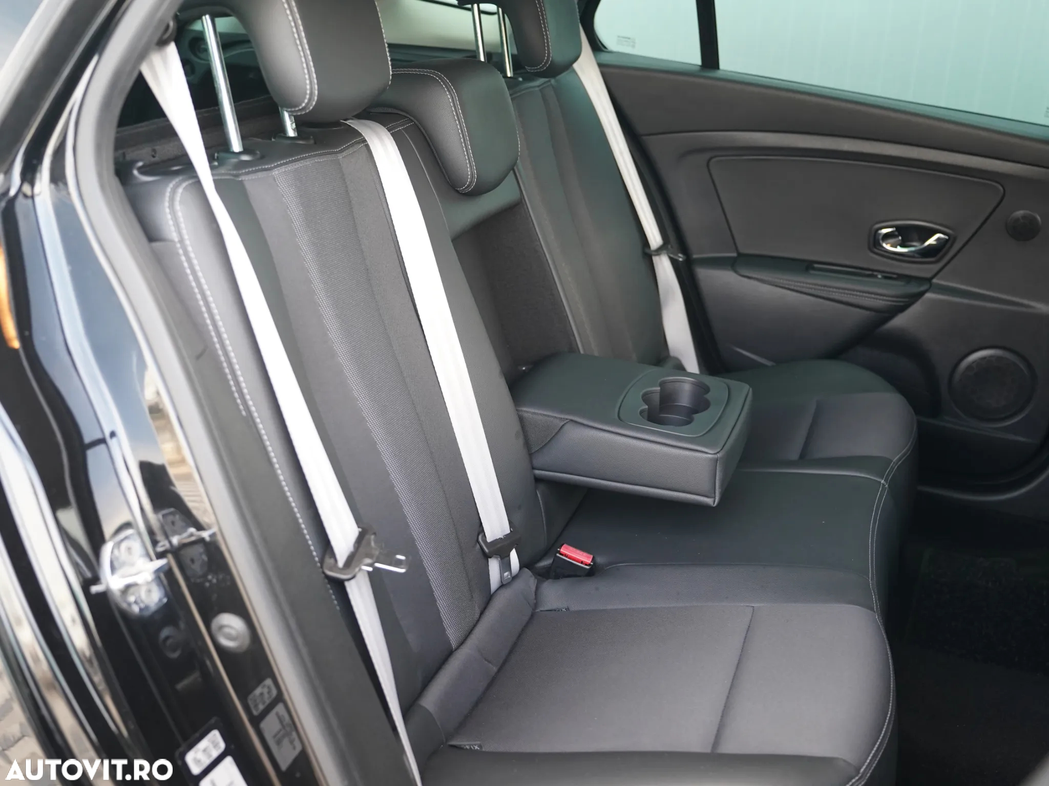 Renault Megane Grandtour TCe 130 Bose Edition - 32