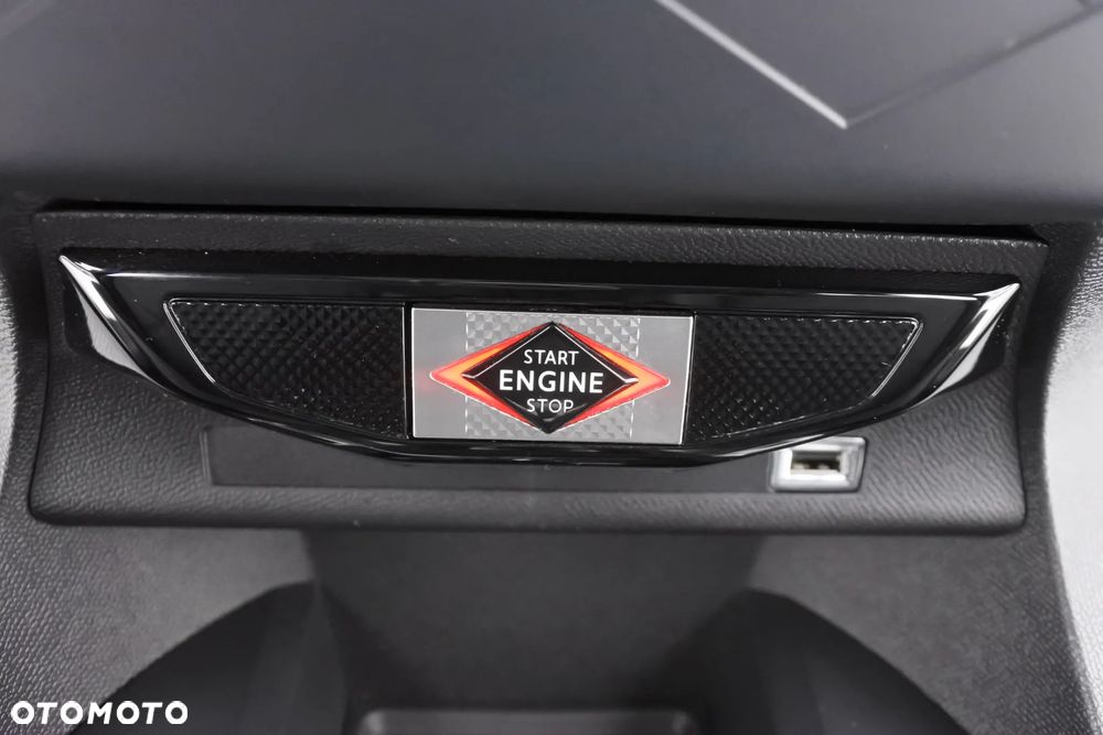 DS Automobiles DS 3 Crossback 1.2 PureTech Performance Line + - 18