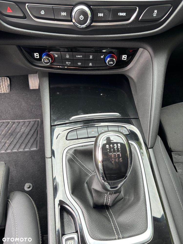 Opel Insignia 1.5 Business - 15