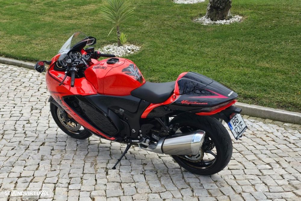 Suzuki Hayabusa 25th Anniversary Limited Edition - 6