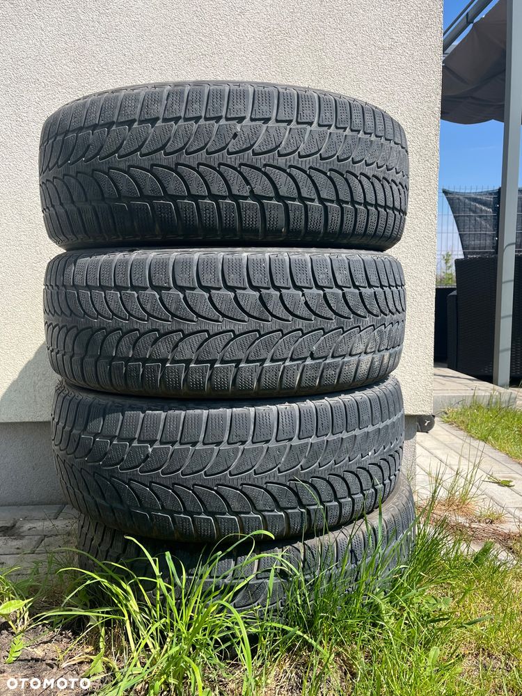 Opony zimowe Bridgestone Blizzak LM80 EVO - 1