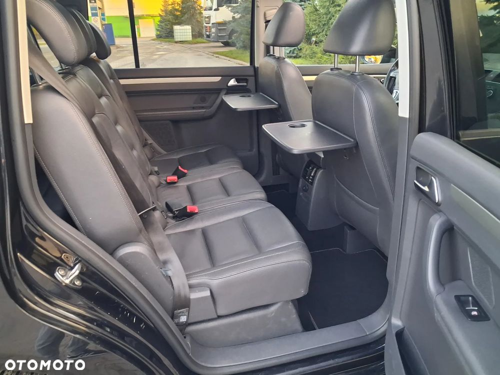Volkswagen Touran 2.0 TDI Highline DSG - 39