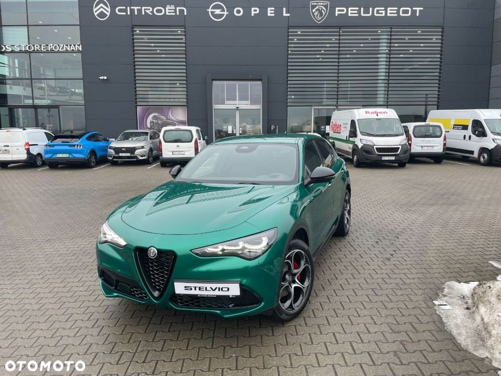 Alfa Romeo Stelvio - 2