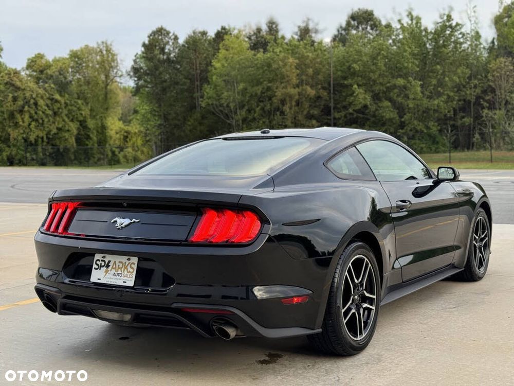 Ford Mustang - 13