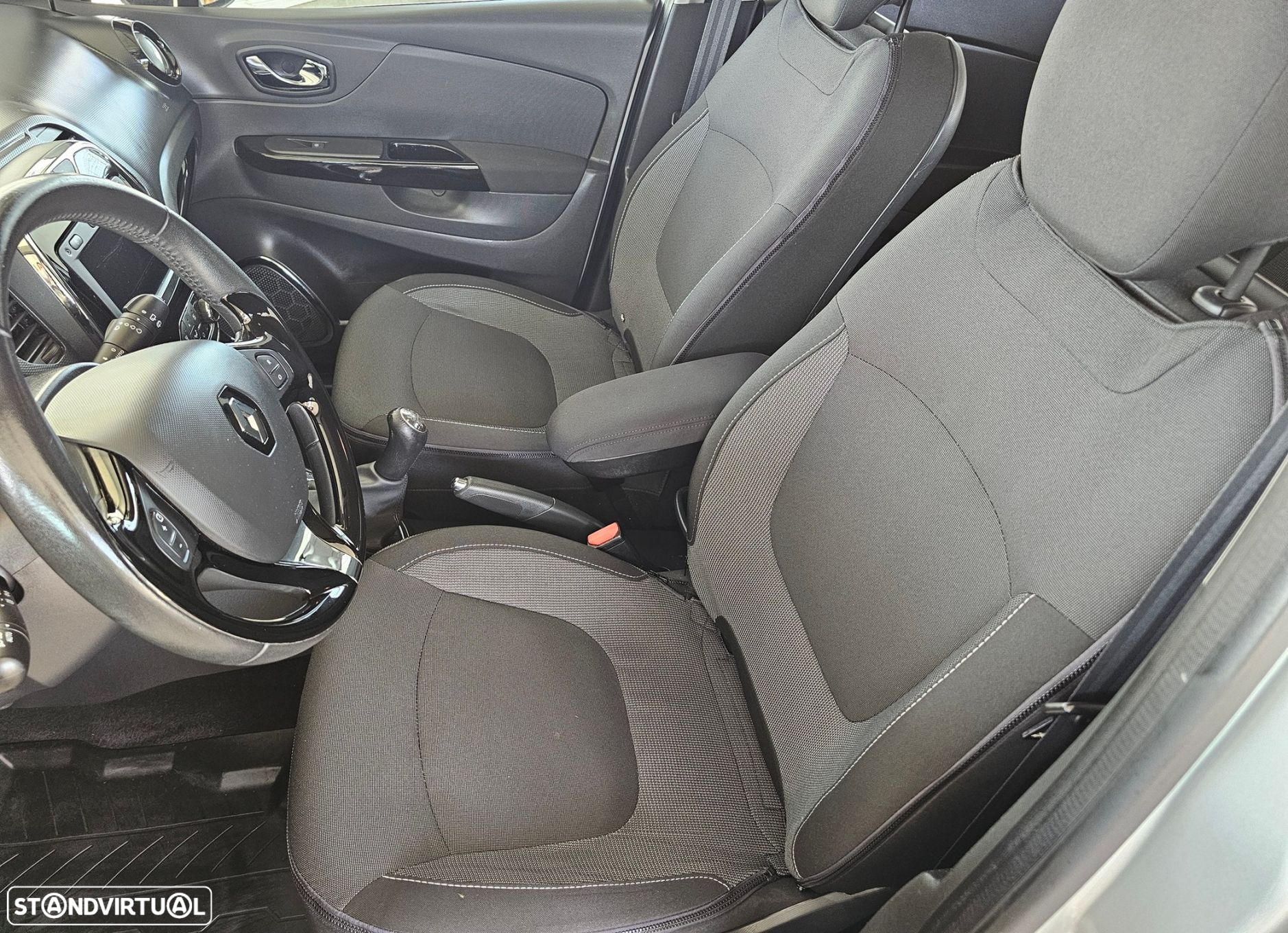 Renault Captur 1.5 dCi Expression - 13