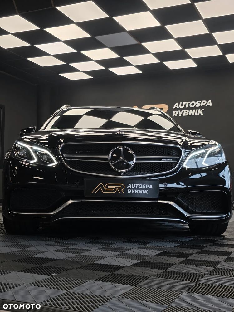Mercedes-Benz Klasa E - 23