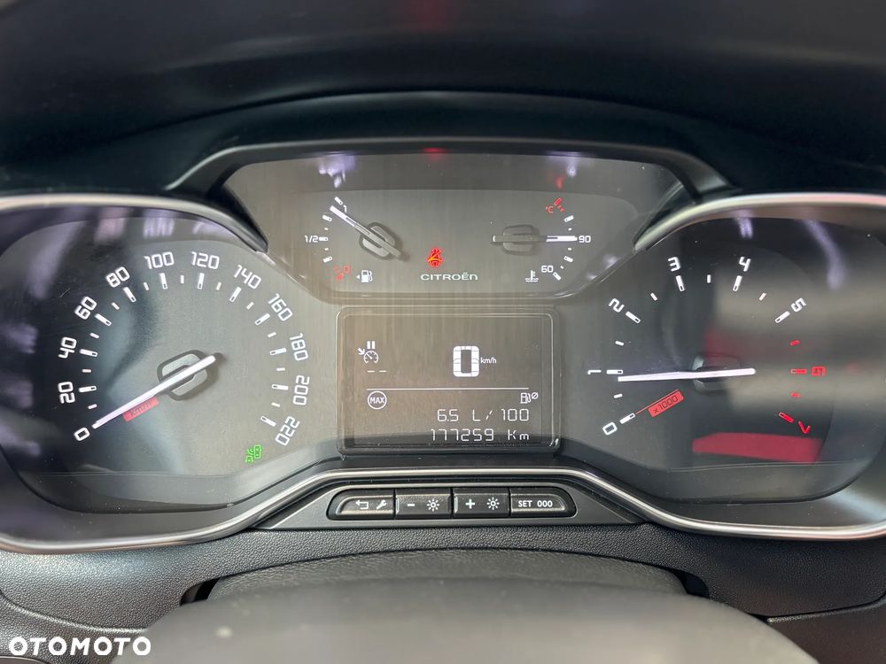 Citroën C3 1.2 PureTech Shine S&S - 19