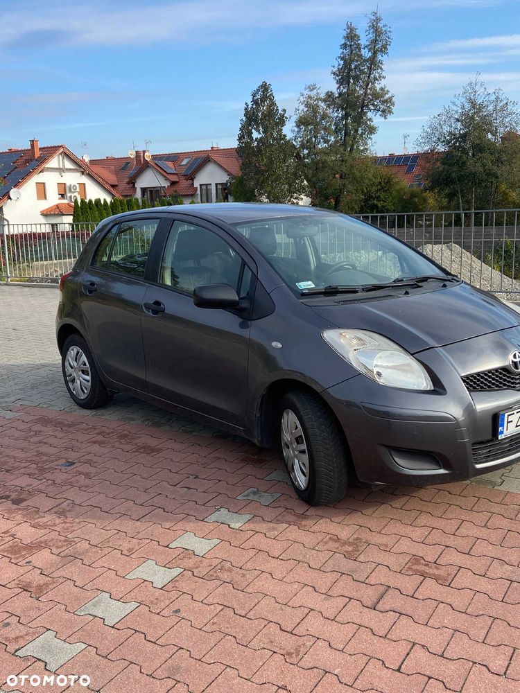 Toyota Yaris - 3