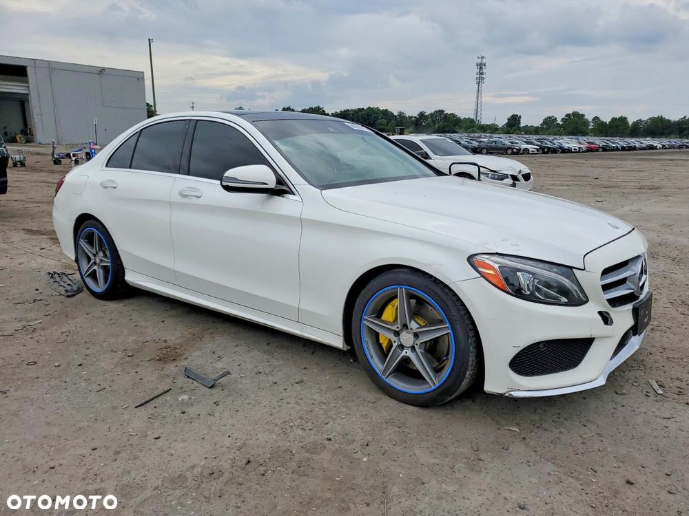 Mercedes-Benz Klasa C 300 7G-TRONIC AMG Line - 1