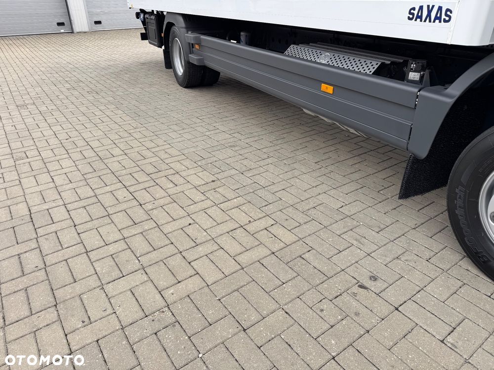 Mercedes-Benz ATEGO - 25