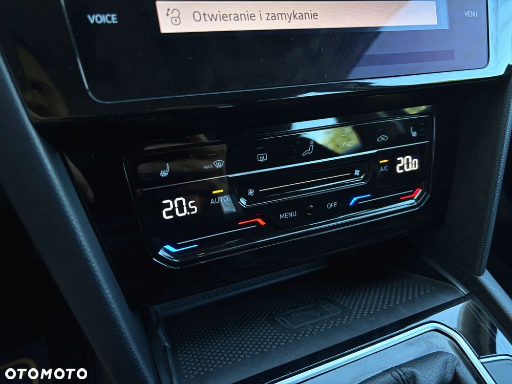 Volkswagen Passat - 30