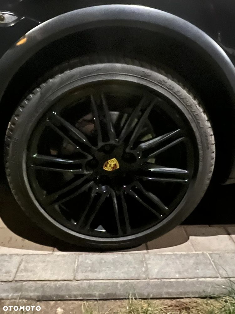 Porsche Cayenne S - 4