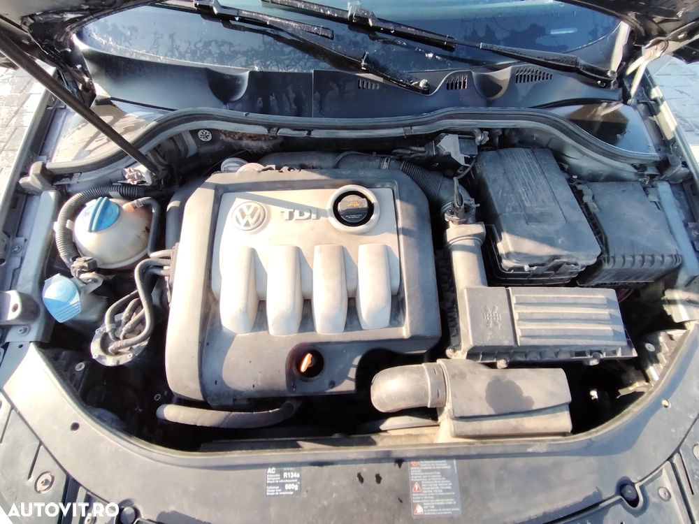Volkswagen Passat 1.9TDI Trendline - 8