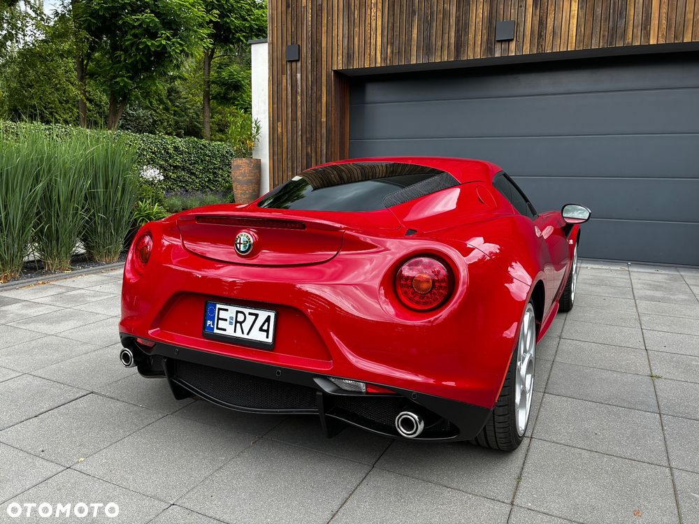 Alfa Romeo 4C - 5