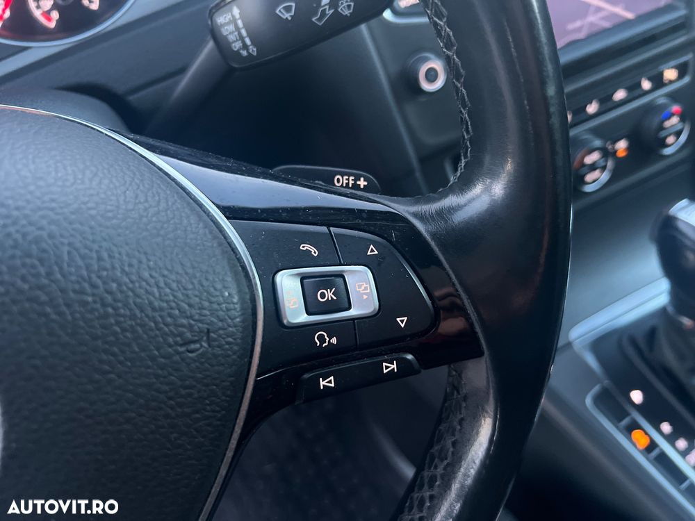 Volkswagen Golf 2.0 TDI DPF BMT DSG Highline - 27