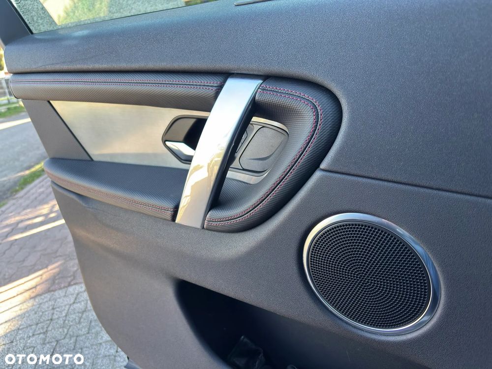 Land Rover Discovery Sport 2.0 D200 mHEV Dynamic S - 32