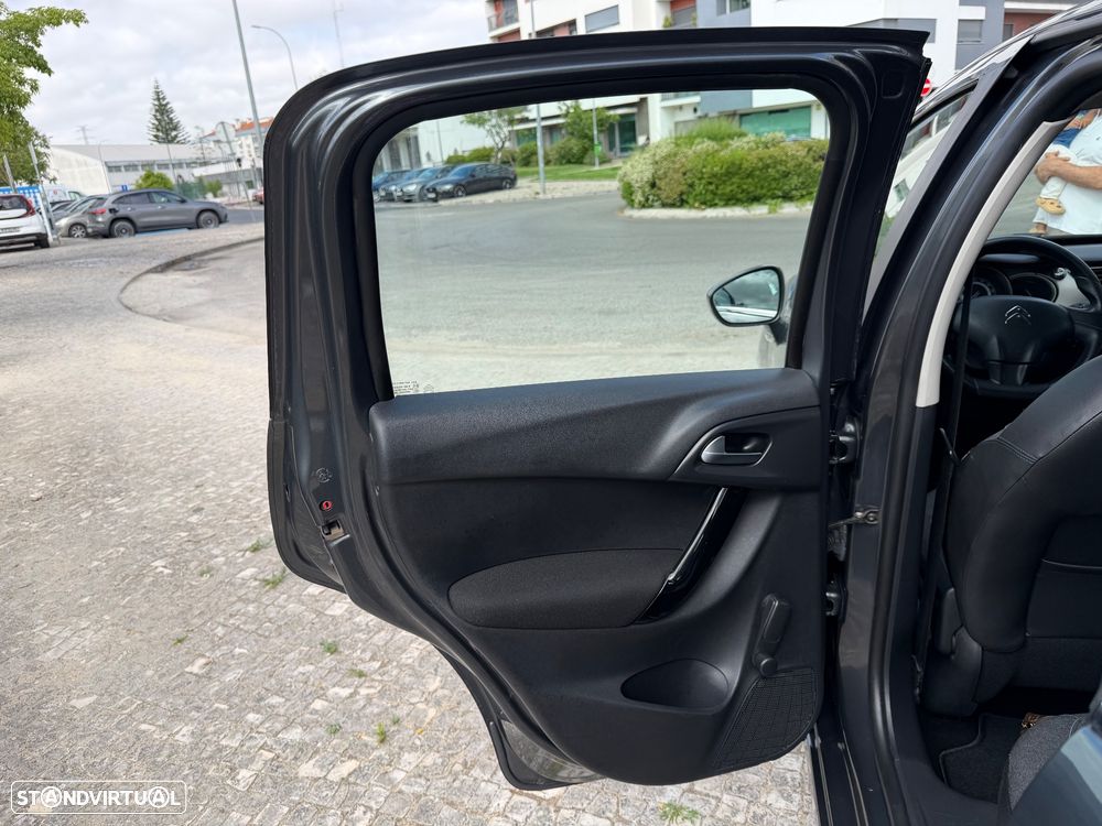 Citroën C3 1.6 BlueHDi Exclusive - 21