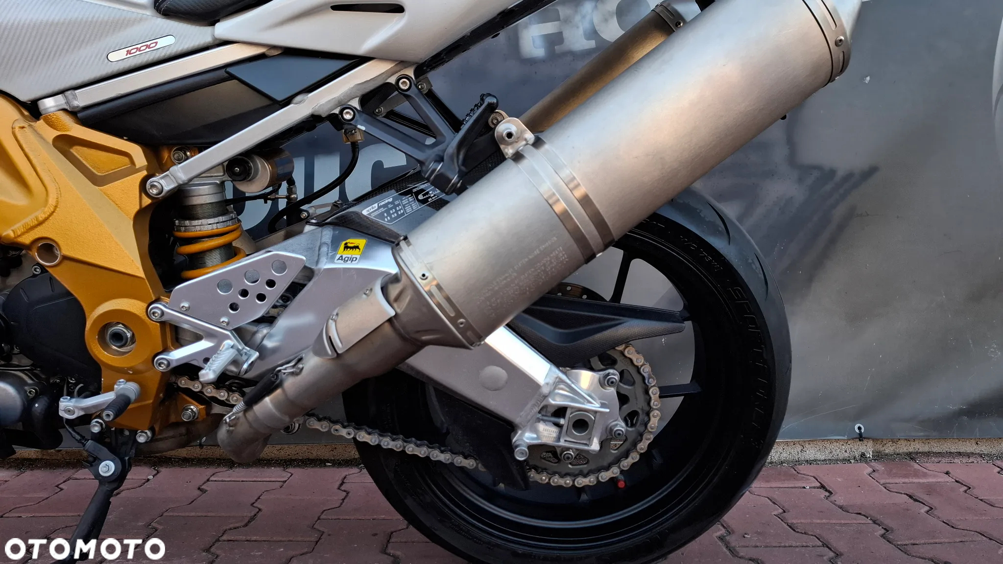 Aprilia RSV - 10