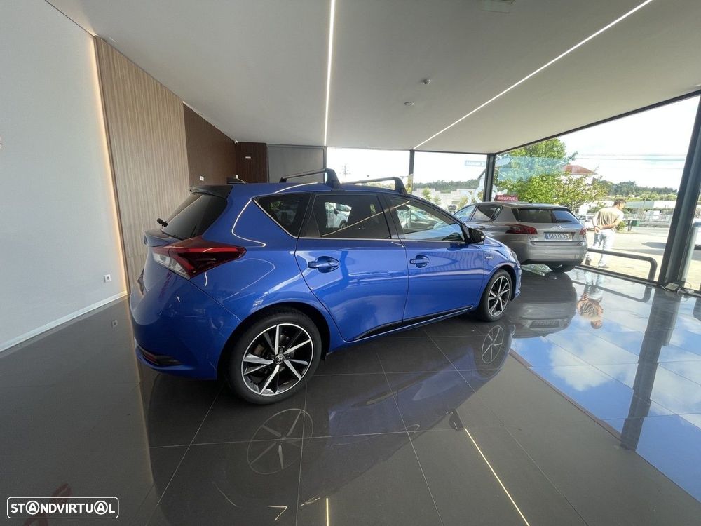 Toyota Auris 1.8 HSD Comfort +P.Techno+P.Sport - 5
